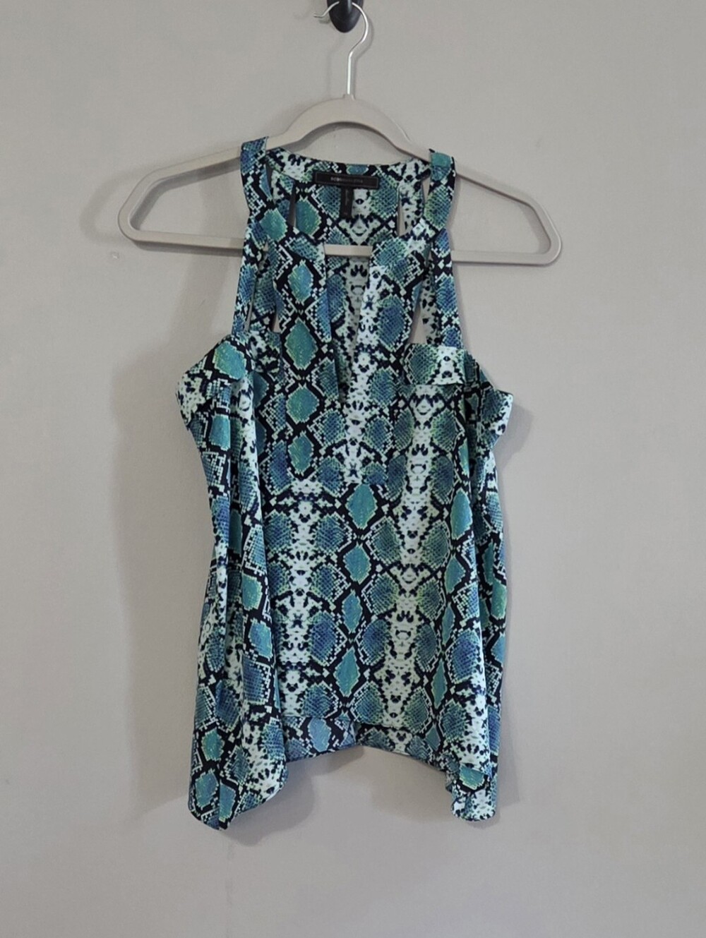 BCBGMAXAZRIA Light Aqua ComboSnake Print Sleeveless Top Size XS Shark Bite